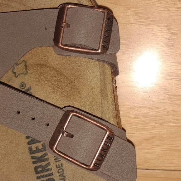 Brand new, w/o tags, Birkenstocks - Picture 4 of 4